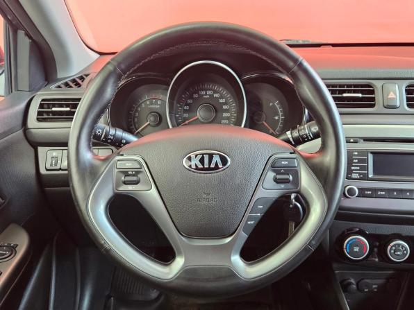 Kia Rio III Рестайлинг с пробегом 2017 года, цена 1 120 000 рублей, 122218 км, седан, Автокод Объявления