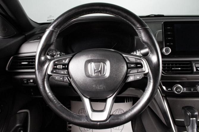 Honda Accord X с пробегом 2018 года, цена 2 199 000 рублей, 152000 км, седан, Автокод Объявления