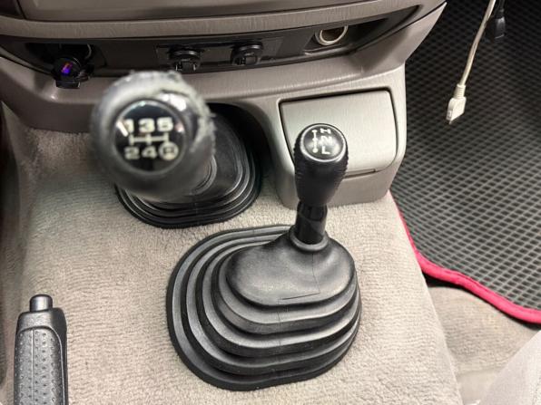Toyota Land Cruiser 100 Series Рестайлинг 2 с пробегом 2006 года, цена 2 399 000 рублей, 357000 км, внедорожник, Автокод Объявления