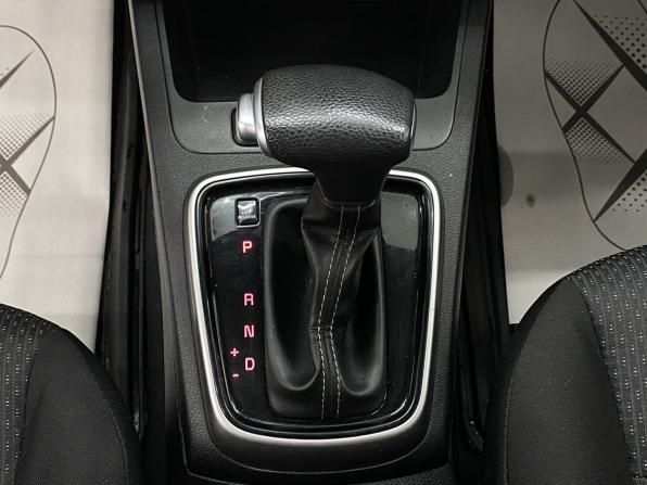Kia Rio IV Рестайлинг с пробегом 2021 года, цена 1 555 000 рублей, 96907 км, седан, Автокод Объявления
