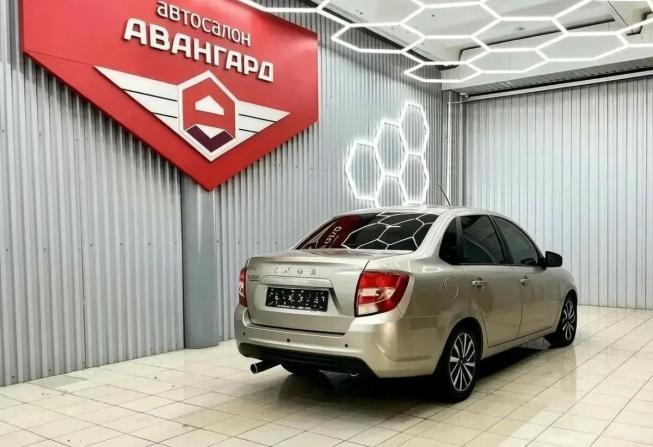 Lada (ВАЗ) Granta I Рестайлинг с пробегом 2021 года, цена 700 000 рублей, 123535 км, седан, Автокод Объявления