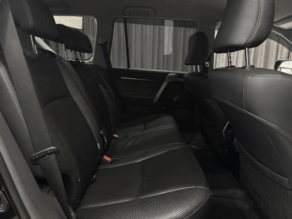 Toyota Land Cruiser Prado 150 Series с пробегом 2011 года, цена 2 685 000 рублей, 369000 км, внедорожник, Автокод Объявления