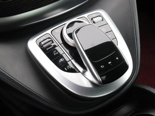 Mercedes-Benz V-Класс III (W447) Рестайлинг с пробегом 2019 года, цена 5 090 000 рублей, 160004 км, минивэн, Автокод Объявления