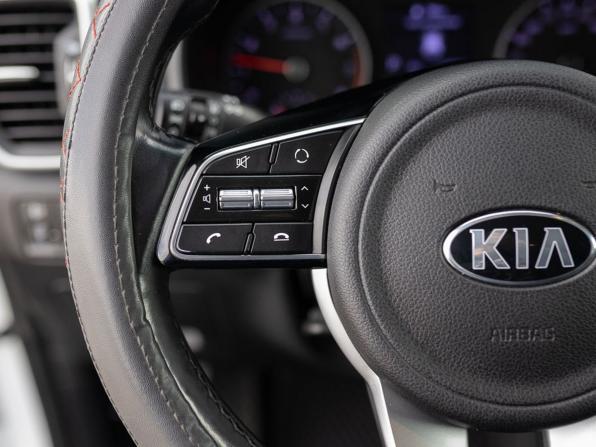 Kia Sportage IV Рестайлинг с пробегом 2019 года, цена 2 130 000 рублей, 174877 км, внедорожник, Автокод Объявления