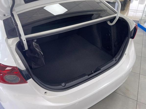 Mazda 3 III (BM) с пробегом 2014 года, цена 1 325 000 рублей, 64231 км, седан, Автокод Объявления