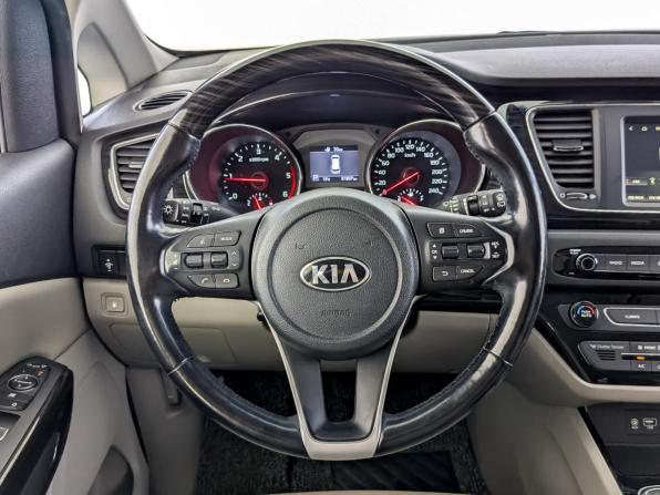 Kia Carnival III с пробегом 2019 года, цена 3 220 000 рублей, 81835 км, минивэн, Автокод Объявления