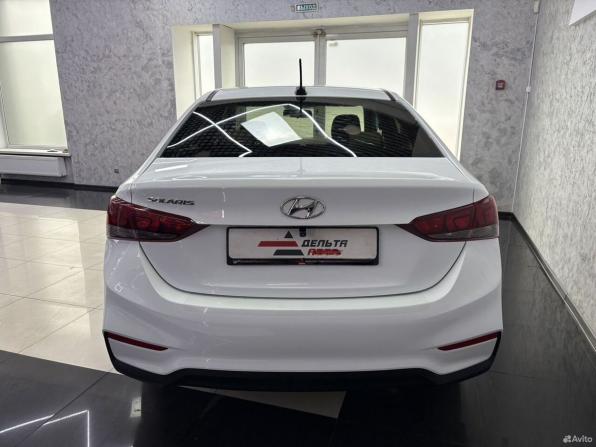 Hyundai Solaris II с пробегом 2017 года, цена 1 195 000 рублей, 108048 км, седан, Автокод Объявления