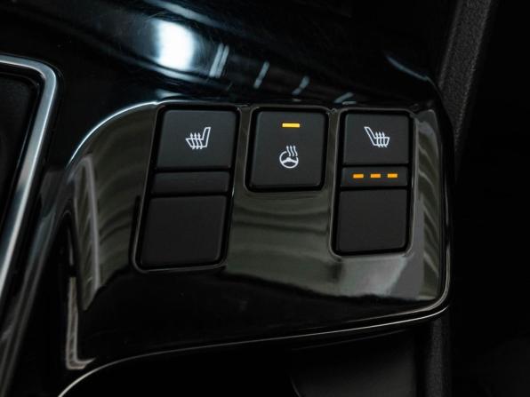 Kia Sportage V с пробегом 2022 года, цена 3 239 000 рублей, 39155 км, внедорожник, Автокод Объявления
