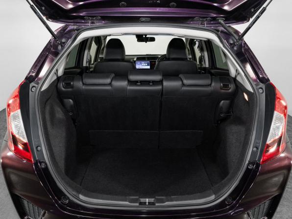 Honda Fit III с пробегом 2015 года, цена 1 199 500 рублей, 50066 км, хэтчбек, Автокод Объявления