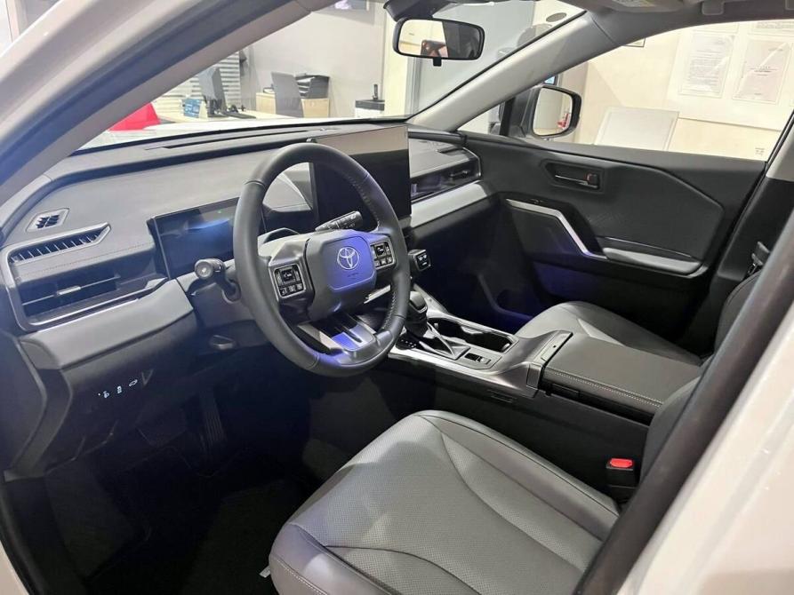 Toyota RAV4 VI (XA60) Москва  - изображение 13