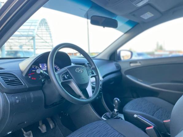 Hyundai Solaris I Рестайлинг с пробегом 2016 года, цена 950 000 рублей, 160535 км, седан, Автокод Объявления