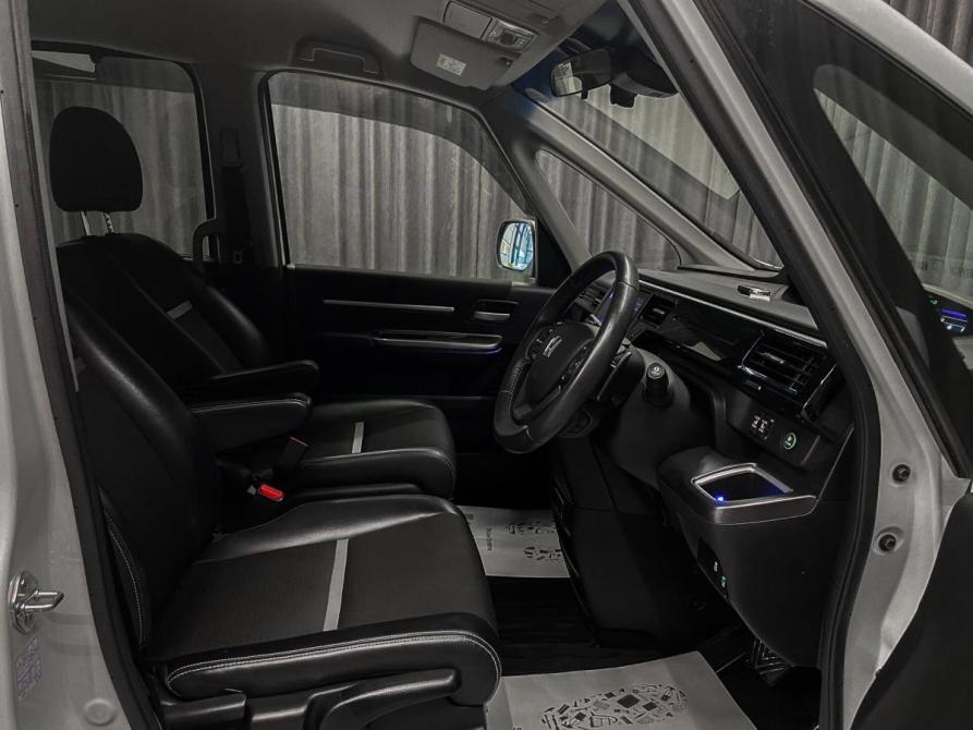 Honda Stepwgn V Рестайлинг Красноярск  - изображение 9