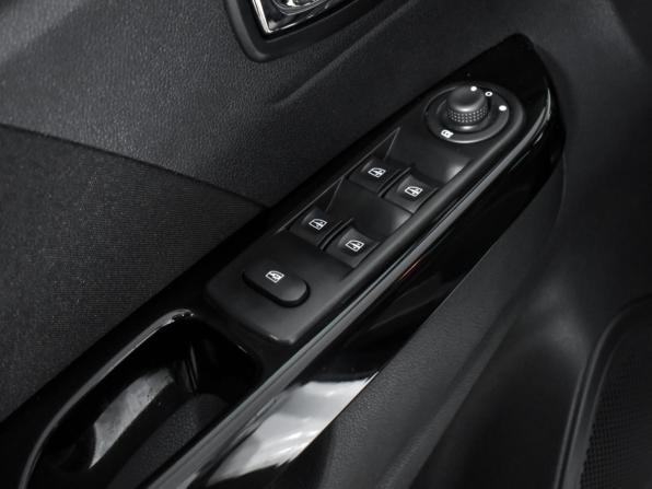 Renault Kaptur I с пробегом 2017 года, цена 1 485 000 рублей, 114479 км, внедорожник, Автокод Объявления