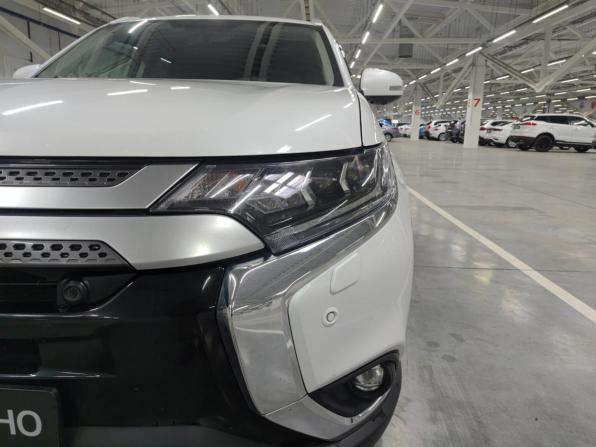 Mitsubishi Outlander III Рестайлинг 3 с пробегом 2021 года, цена 2 450 000 рублей, 143387 км, внедорожник, Автокод Объявления