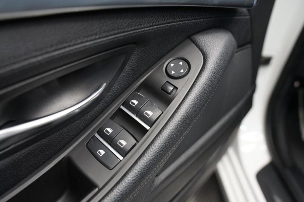 BMW 5 серии VI (F10/F11/F07) Рестайлинг Крым  - изображение 11