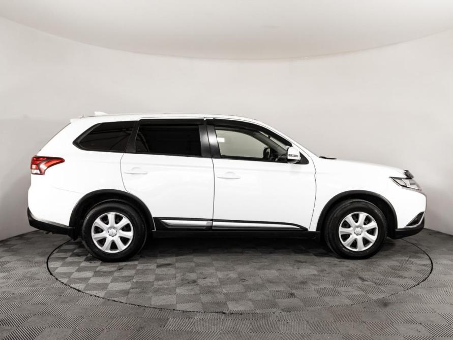 Mitsubishi Outlander III Рестайлинг 3 Санкт-Петербург  - изображение 4