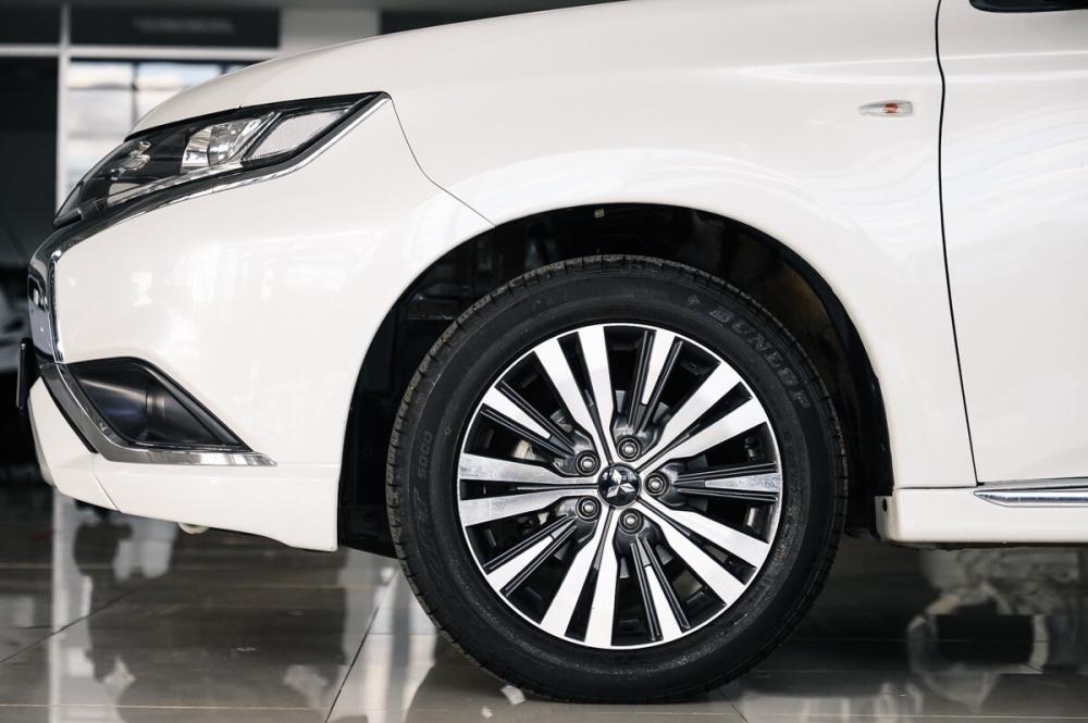 Mitsubishi Outlander III Рестайлинг 3 Оренбург  - изображение 12
