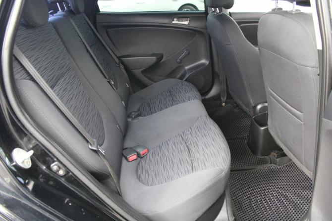 Hyundai Solaris I Рестайлинг с пробегом 2014 года, цена 990 000 рублей, 118000 км, седан, Автокод Объявления