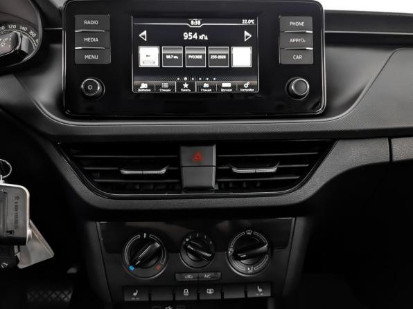 Skoda Rapid II с пробегом 2021 года, цена 1 595 000 рублей, 88092 км, лифтбек, Автокод Объявления