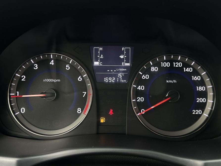 Hyundai Solaris I Рестайлинг Тверь  - изображение 18