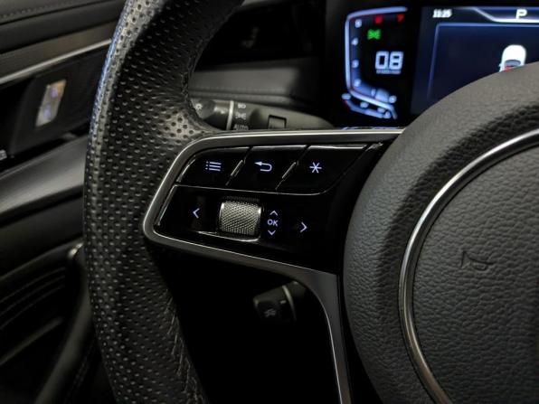 Hongqi H5 II с пробегом 2024 года, цена 2 550 000 рублей, 81152 км, седан, Автокод Объявления