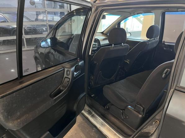 Opel Zafira A с пробегом 2000 года, цена 200 000 рублей, 301186 км, компактвэн, Автокод Объявления