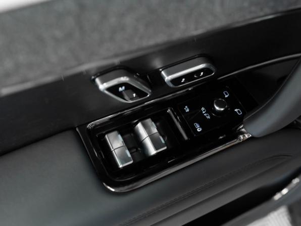 Land Rover Range Rover Sport III с пробегом 2026 года, цена 17 800 000 рублей, 30 км, внедорожник, Автокод Объявления