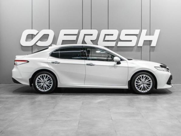 Toyota Camry VIII (XV70) с пробегом 2020 года, цена 2 679 000 рублей, 84261 км, седан, Автокод Объявления