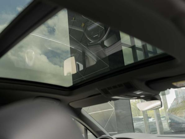 Volkswagen Touareg III с пробегом 2021 года, цена 5 330 000 рублей, 124168 км, внедорожник, Автокод Объявления