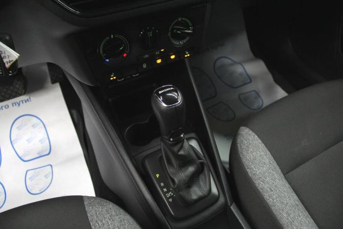 Skoda Rapid II с пробегом 2021 года, цена 1 378 000 рублей, 193830 км, лифтбек, Автокод Объявления