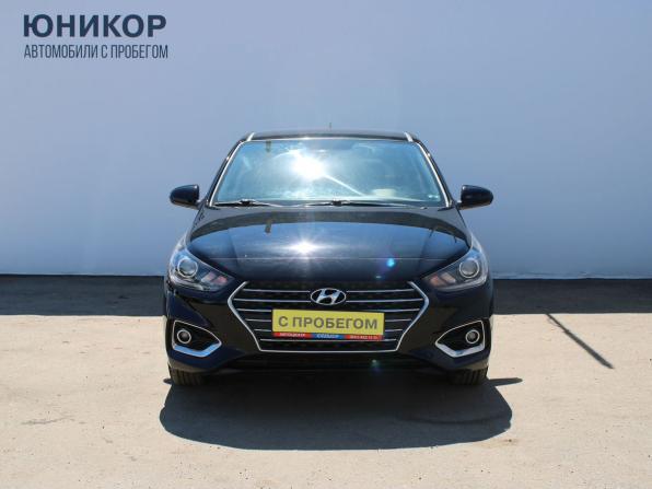 Hyundai Solaris II с пробегом 2017 года, цена 1 329 000 рублей, 98840 км, седан, Автокод Объявления
