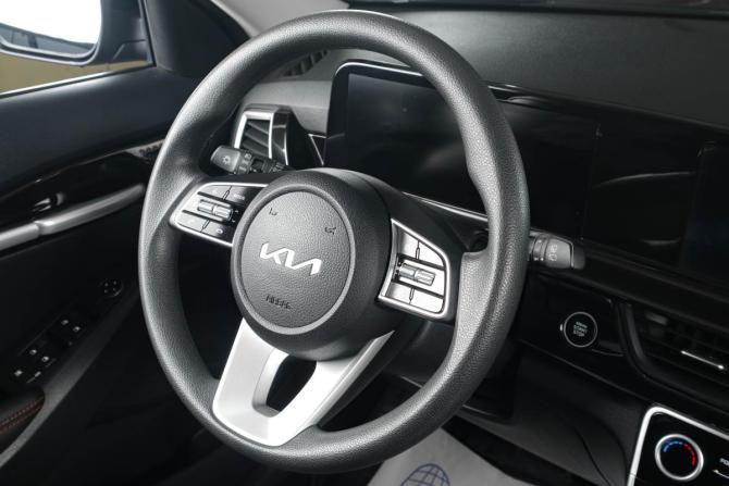 Kia Seltos I Рестайлинг с пробегом 2023 года, цена 2 949 000 рублей, 11700 км, внедорожник, Автокод Объявления