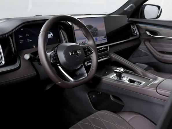 Geely Monjaro I Рестайлинг 2 с пробегом 2026 года, цена 4 400 000 рублей, 5550 км, внедорожник, Автокод Объявления