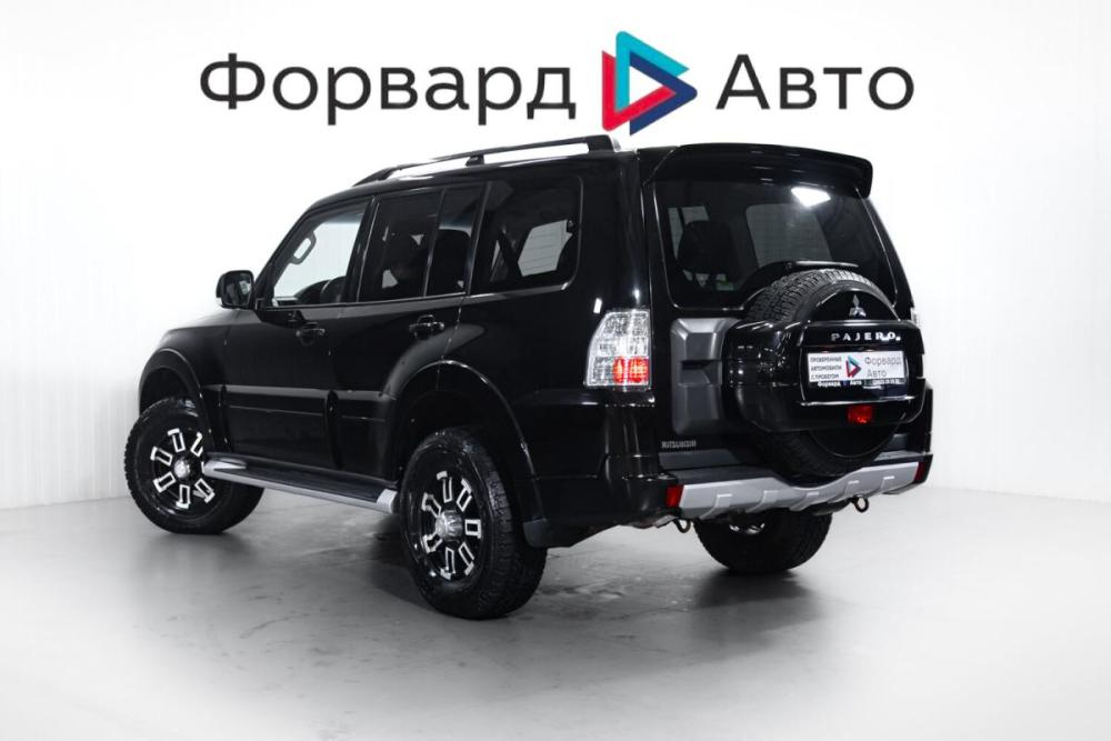 Mitsubishi Pajero IV Рестайлинг 1 Тюмень  - изображение 6