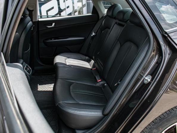 Kia Optima IV с пробегом 2018 года, цена 2 098 000 рублей, 93245 км, седан, Автокод Объявления