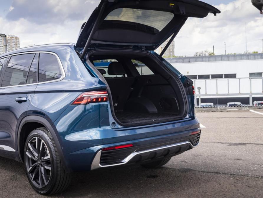 Geely Monjaro I Москва  - изображение 24