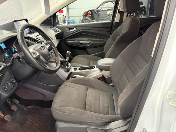 Ford Kuga II с пробегом 2013 года, цена 1 047 000 рублей, 142372 км, внедорожник, Автокод Объявления