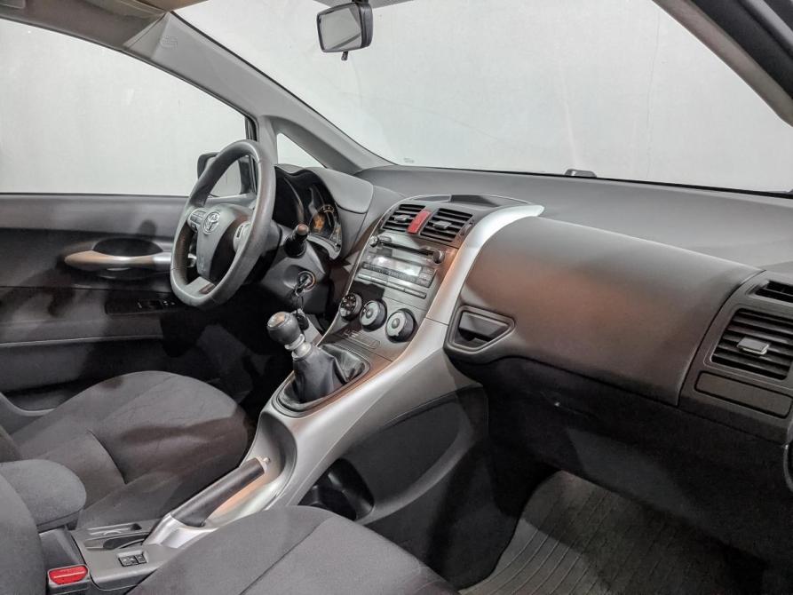 Toyota Auris I Рестайлинг Химки  - изображение 13