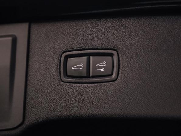 Porsche Cayenne III Рестайлинг с пробегом 2023 года, цена 12 875 000 рублей, 49633 км, внедорожник, Автокод Объявления