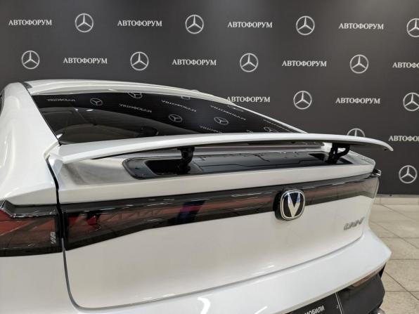 Changan UNI-V I с пробегом 2023 года, цена 2 120 000 рублей, 52405 км, лифтбек, Автокод Объявления