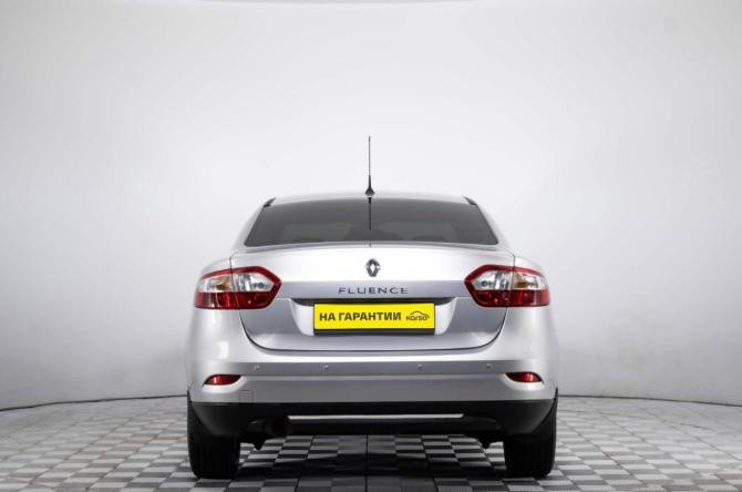 Renault Fluence I Рестайлинг с пробегом 2013 года, цена 699 000 рублей, 175256 км, седан, Автокод Объявления