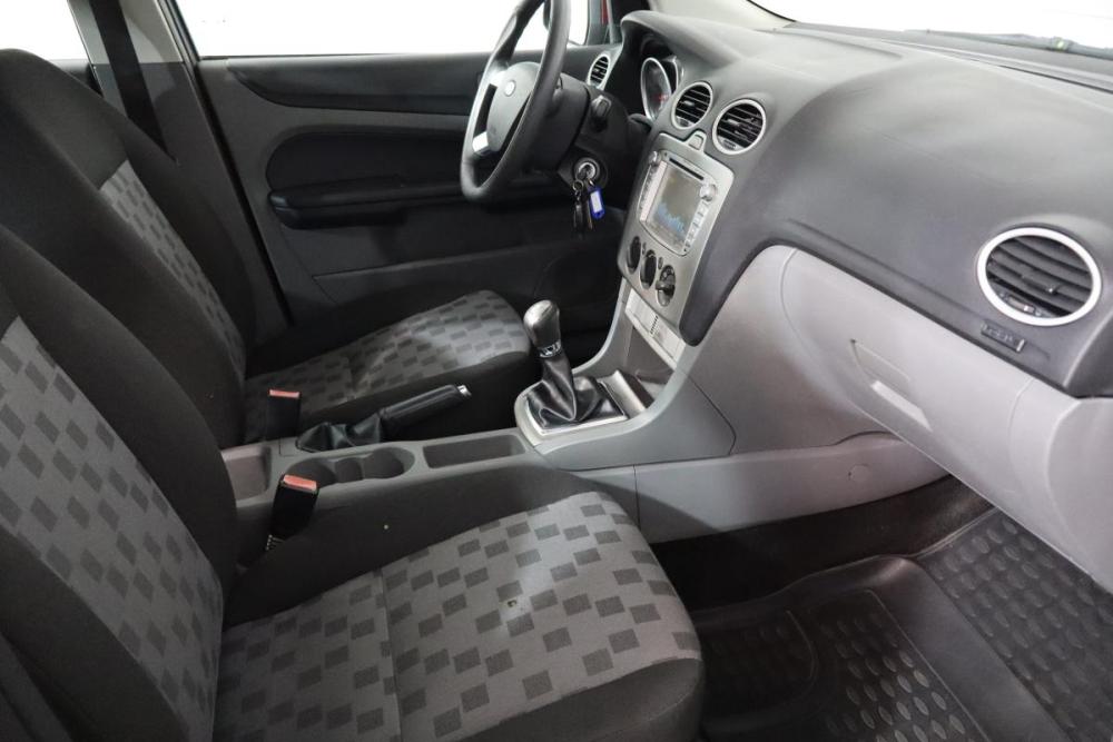 Ford Focus II Рестайлинг Санкт-Петербург  - изображение 10