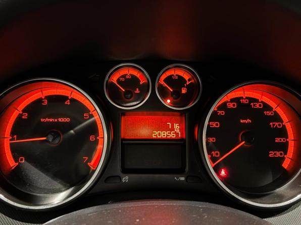 Peugeot 408 I с пробегом 2014 года, цена 537 000 рублей, 208567 км, седан, Автокод Объявления