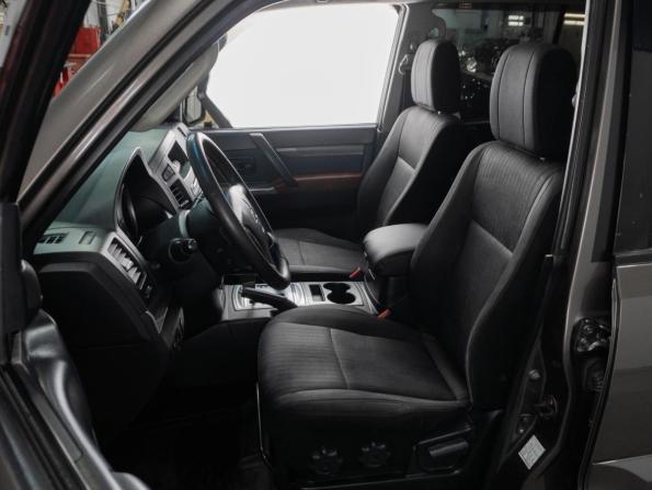 Mitsubishi Pajero IV Рестайлинг 1 с пробегом 2011 года, цена 1 749 000 рублей, 307477 км, внедорожник, Автокод Объявления