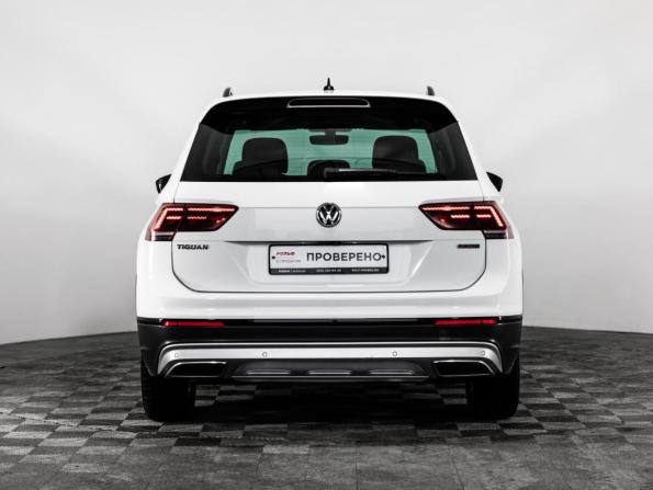 Volkswagen Tiguan II с пробегом 2018 года, цена 2 099 000 рублей, 223643 км, внедорожник, Автокод Объявления