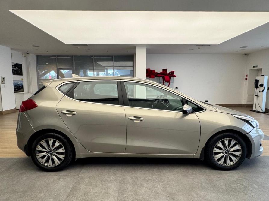 Kia Ceed II Рестайлинг Санкт-Петербург  - изображение 16