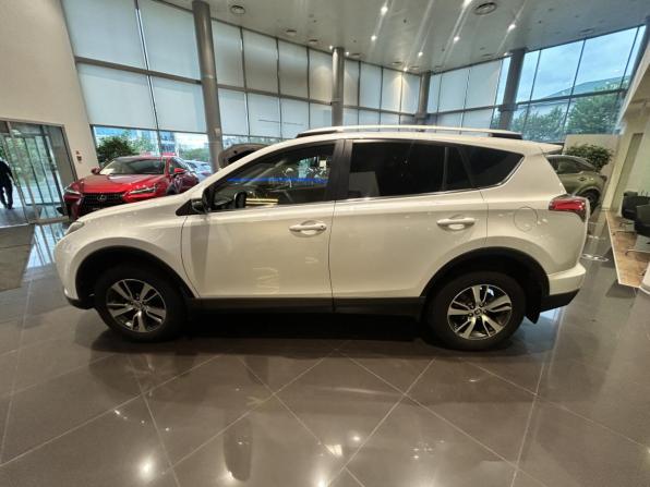 Toyota RAV4 IV (XA40) Рестайлинг с пробегом 2018 года, цена 2 160 000 рублей, 170954 км, внедорожник, Автокод Объявления
