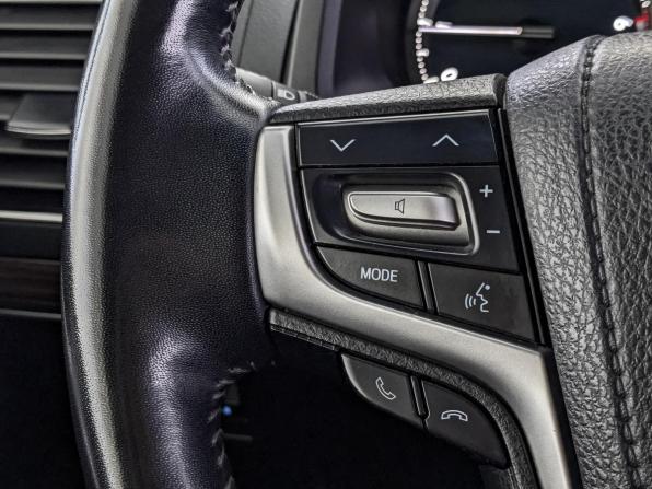 Toyota Land Cruiser Prado 150 Series Рестайлинг 3 с пробегом 2021 года, цена 6 990 000 рублей, 85091 км, внедорожник, Автокод Объявления