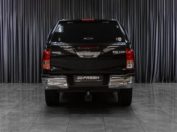Toyota Hilux VIII с пробегом 2016 года, цена 3 629 000 рублей, 147968 км, offers.body_type.unknown, Автокод Объявления