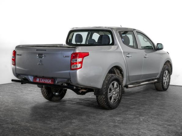 Mitsubishi L200 V с пробегом 2015 года, цена 1 395 000 рублей, 158352 км, offers.body_type.unknown, Автокод Объявления